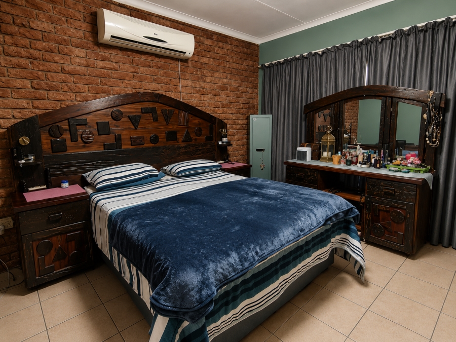 4 Bedroom Property for Sale in Elandsrand North West